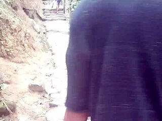 Paty Bumbum gives best blowjob ever!