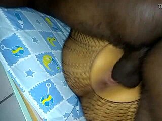 मुझे इस बड़े ब्लैक मॉन्स्टर लंड की इतनी प्यास है