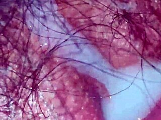 डैडी मेरी बेड पर चढ़ता है और अंदर वीर्य छोड़ता है