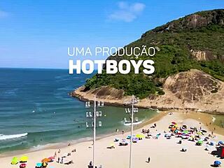 यंग 18+ कैरियोका गाय्स को वाइल्ड एकशन में देती हूं