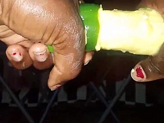 Mature woman masturbates pussy