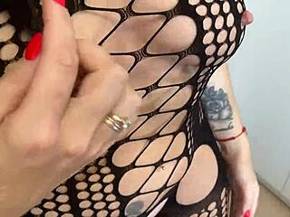 वो सेडक्टिव डांस किया, फिर डीप ब्लोजॉब दिया कम फिनिश के साथ