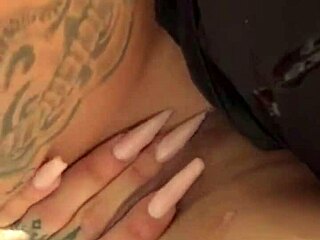 Susy gala fingers herself to orgasm in sexy lingerie