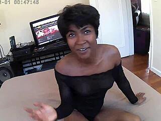 मैं नैस्टी गॉस्ली 41 से ऑब्सेस्ड। उसकी पेटाइट 18+ टीने बॉडी और बबल बट उस ह्यूज ब्लैक कॉक को इतना अच्छा लेती।