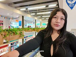 i found valentina with big ass in the shopping center