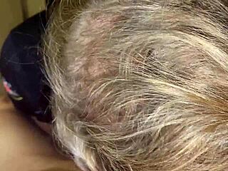 ऑफिसर जेना जेम्स पर्प्स के बिग ब्लैक कॉक को सक्स करती है