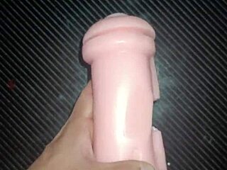 kissy gets double action from mouth to core