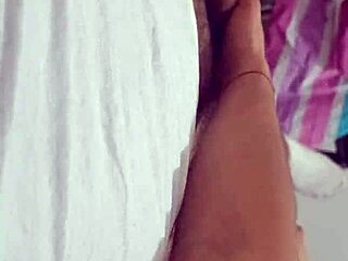 vem gozar na bucetinha rosinha e cuzinho