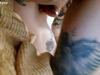 Essa gostosa queria rola eu ajudei ela