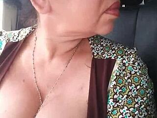 ट्रक ग्रोपिंग क्लोज अप चूत और टिट्स