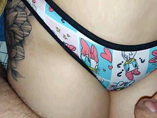 enteada shows new panties with rich delicious smell