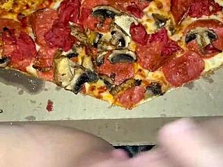 Arab teen masturbates with pizza in kinky first-time squirting solo