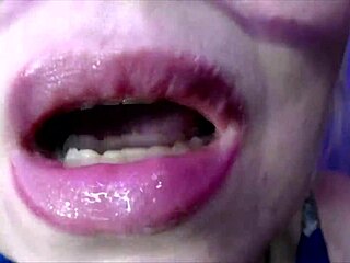 in a virtual bed with a curvy mature whore give me your squirt my wild lustful stepmommy