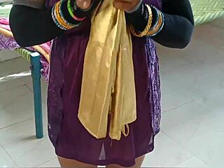 डिलिव्हरी बाॅय और हाॅट सेक्सी भाभी कि देसी चुदाई