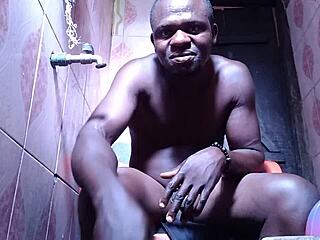 बेडरूम में टीजिंग इंसर्शन एनल क्रीमपाई तक