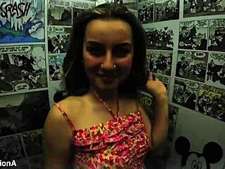 Eighteen 18+ wettin feet pussy public toilet outdoor sport fetish