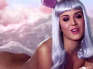 katy perry appears naked