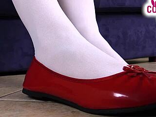 want to see a hot nurse tease with her feet and toes in white stockings?