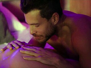 El Español Andy Stone Me Folla Fuertemente Luego De Un Masaje Ardiente