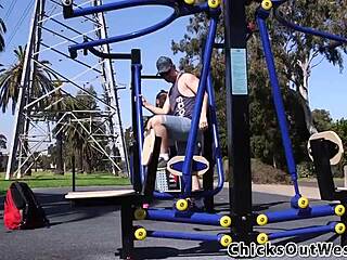 Amateur girlfriend screw with hairy outdoor rimjob action