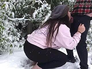 Real couple ventures out in cold snow for quick blowjob and doggystyle fuck in leggings
