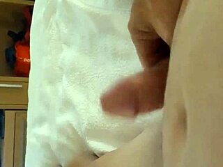 Daisyjo1975 Gets Split Roasted By Jjwild In Amateur Croatian Wife 3some Blowjob