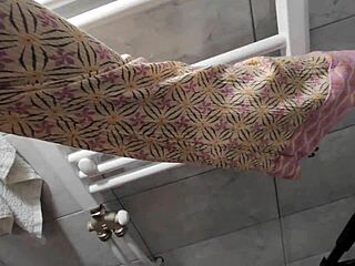 caught him jerking off in shower so i deepthroated his big cock