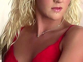 i feel her big ass shaking as i fuck deep